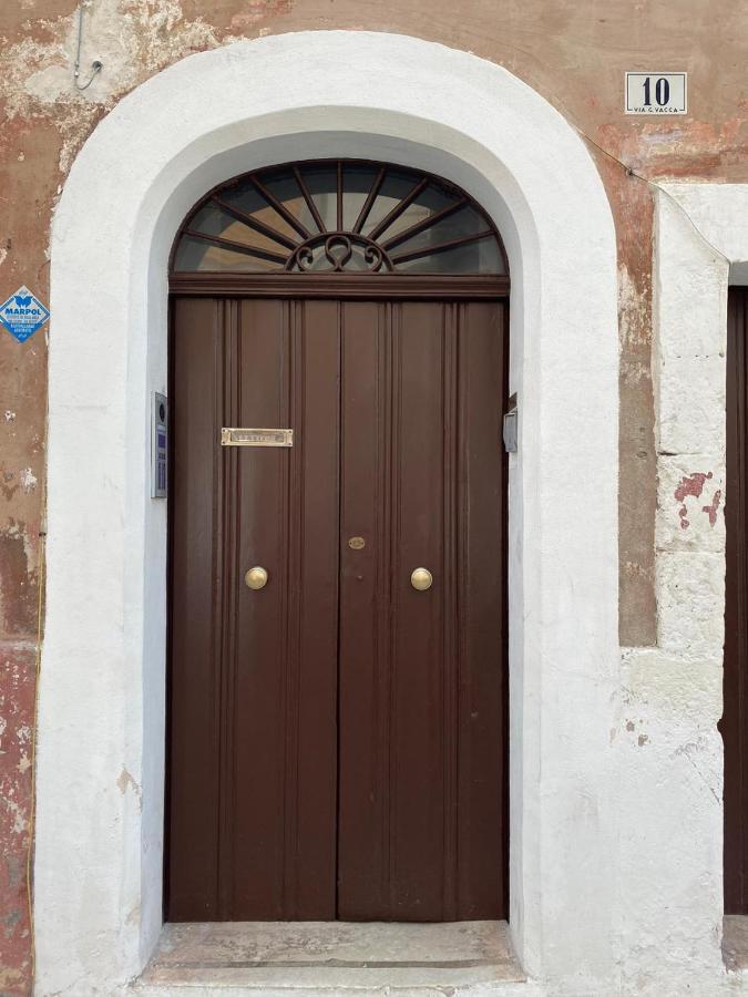 Touristhouse Monopoli 10 Bed & Breakfast Exterior photo