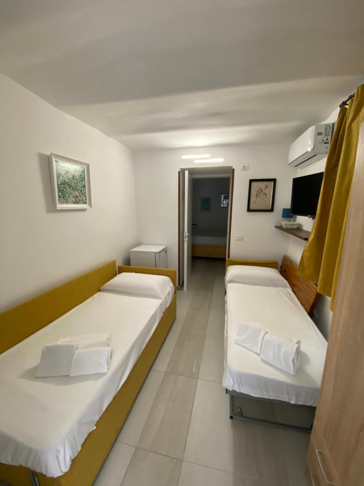 Touristhouse Monopoli 10 Bed & Breakfast Exterior photo